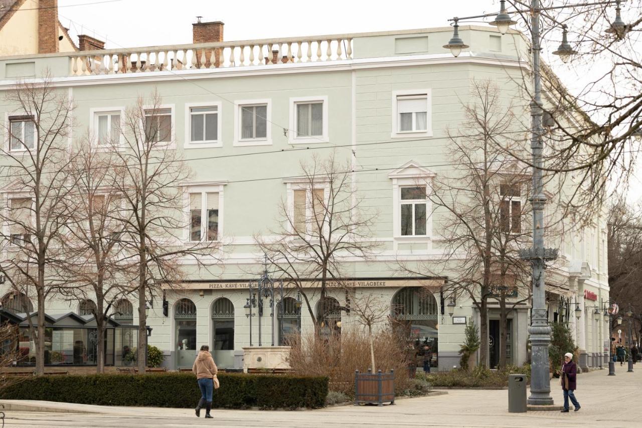 Square 2 Lejlighed Debrecen Eksteriør billede