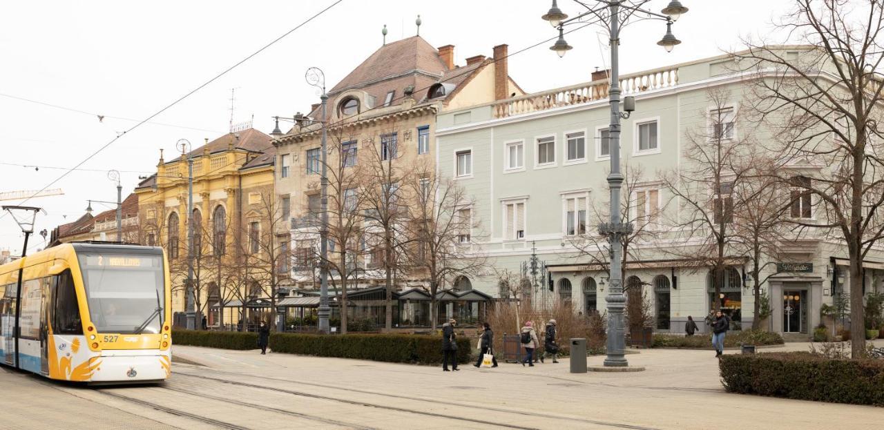 Square 2 Lejlighed Debrecen Eksteriør billede